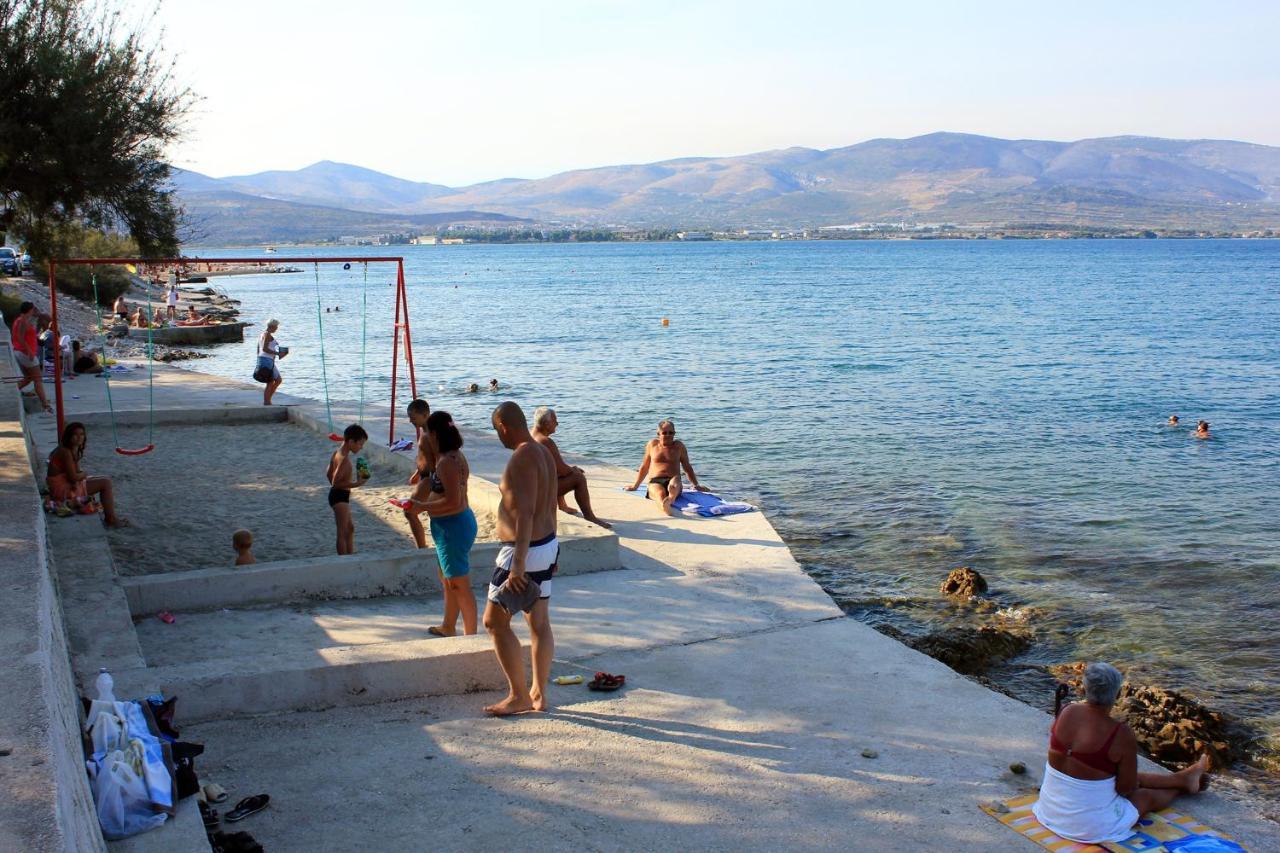 Apartments By The Sea Slatine, Ciovo - 1126 تروغير المظهر الخارجي الصورة