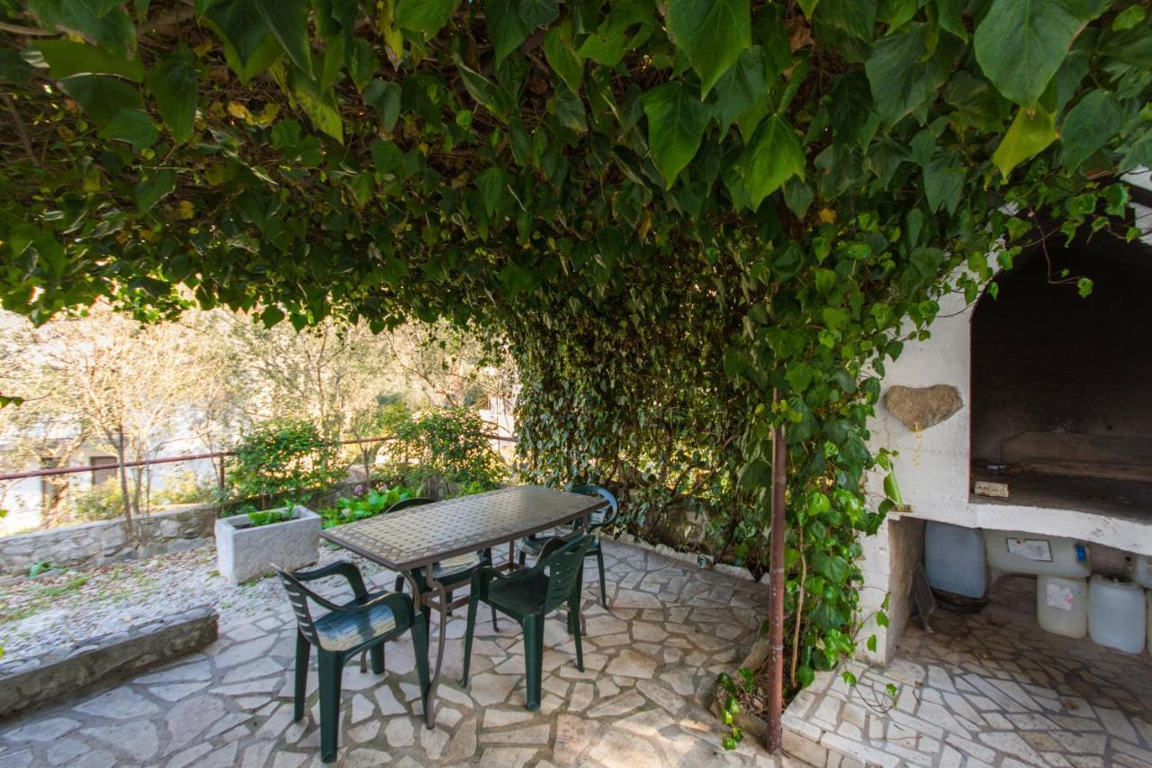 Apartments By The Sea Slatine, Ciovo - 1126 تروغير المظهر الخارجي الصورة