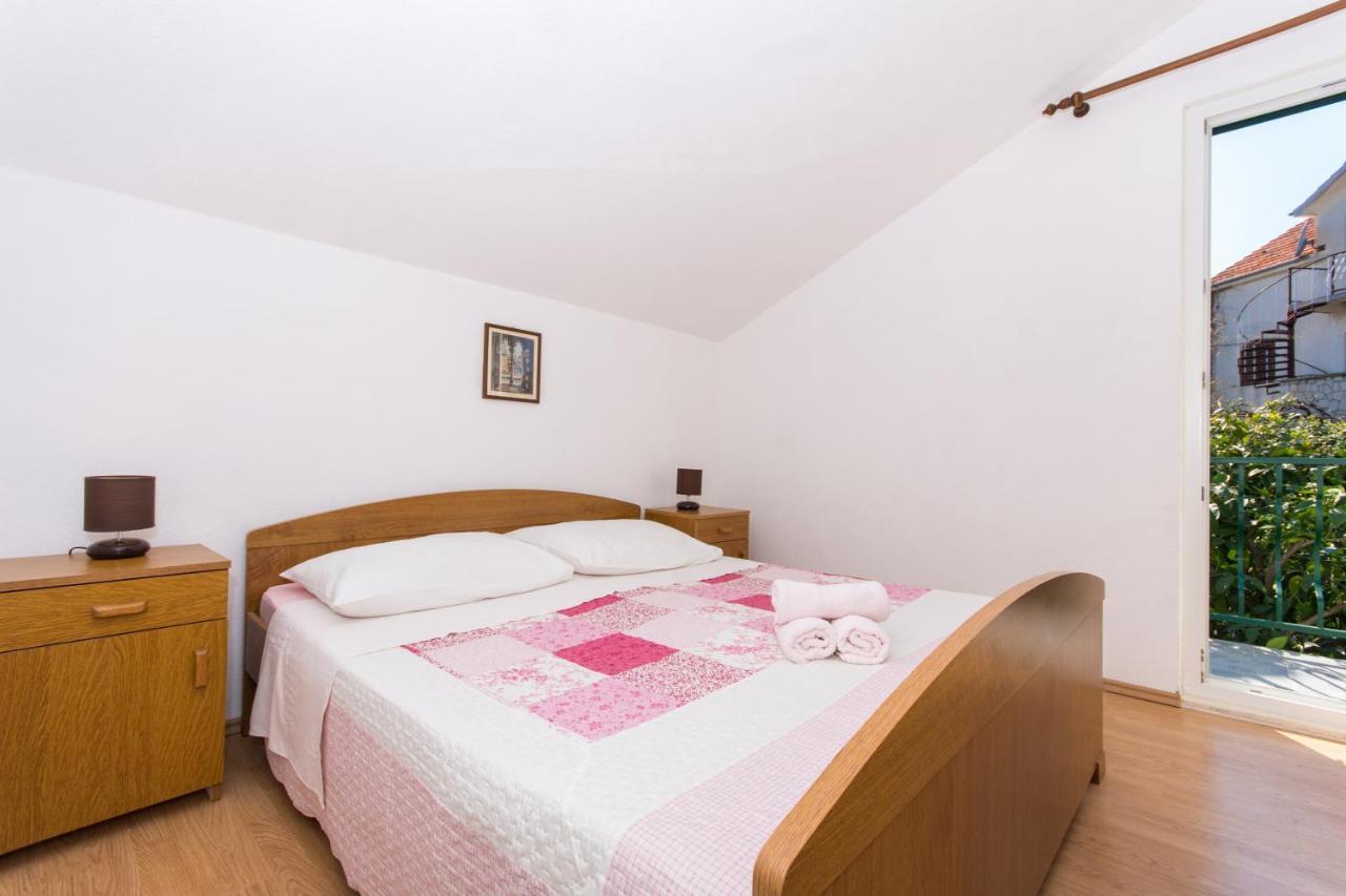 Apartments By The Sea Slatine, Ciovo - 1126 تروغير المظهر الخارجي الصورة