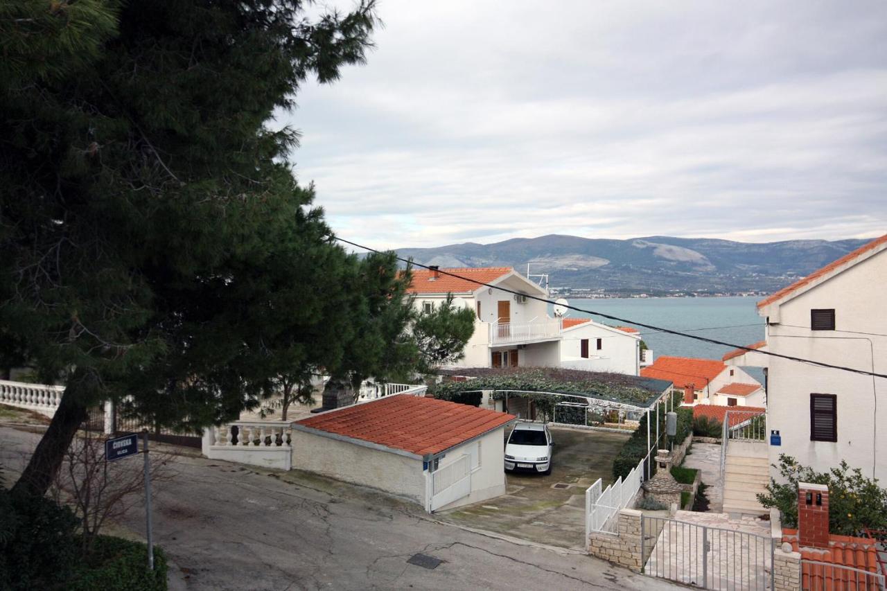 Apartments By The Sea Slatine, Ciovo - 1126 تروغير المظهر الخارجي الصورة