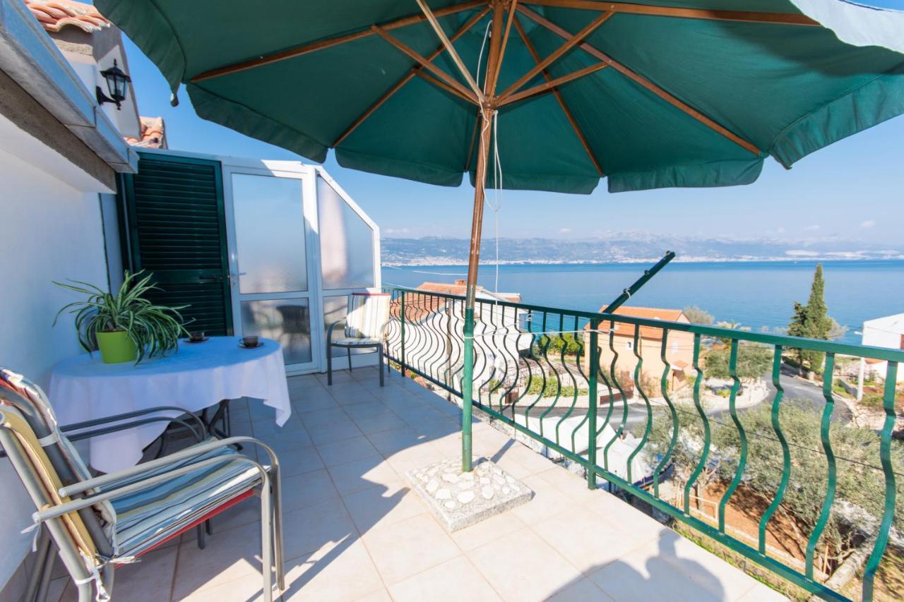 Apartments By The Sea Slatine, Ciovo - 1126 تروغير المظهر الخارجي الصورة